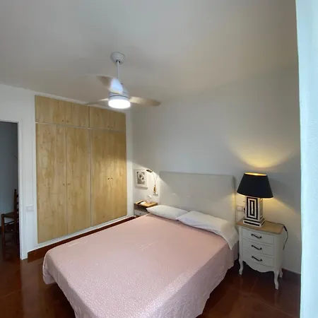 Apartamento 3 A 50 Metros De La Playa *
